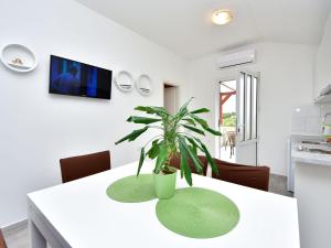 Apartment Marija by Interhome