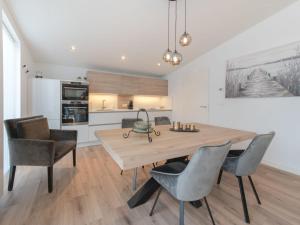 Holiday Home Ruisweg 76 by Interhome