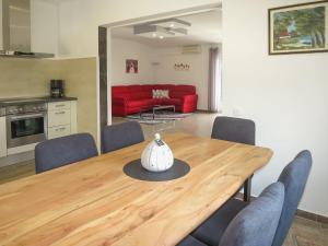 Apartment Andrijana by Interhome