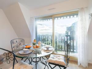 Apartment Marie Antoinette-4 by Interhome