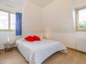 Apartment Marie Antoinette-4 by Interhome