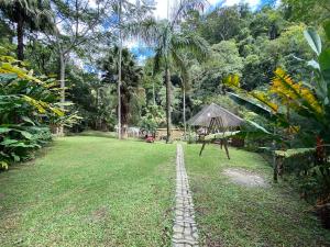 Lumiar chalé colonial lareira deck para beira rio particular e reservado área de lazer pertinho centro do bairro