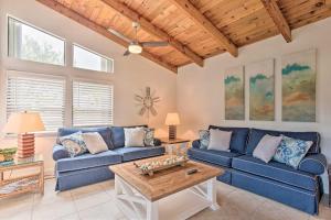 Jensen Beach Home with Pool Access Less Than 1 Mi to Beach!