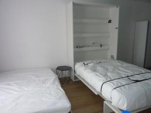 Appartements Studio bord de mer en residence MERVILLE FRANCEVILLE PLAGE : photos des chambres