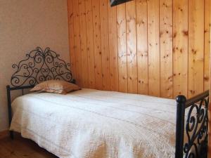 Maisons de vacances Gite Bains, 4 pieces, 7 personnes - FR-1-582-298 : photos des chambres