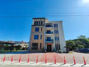 花蓮法蘿拉電梯田園民宿附設私人停車場 - Li-lou