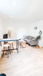 Appartements L'Elegant - Ideal Couple - Parking Gratuit : photos des chambres