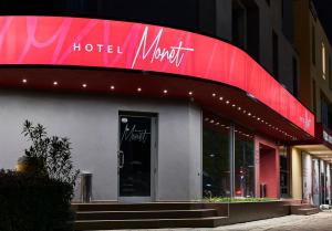 Monet Hotel