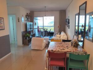 Ap Canto da Vila de Frente para o Mar, Piscina e Varanda com Churrasqueira