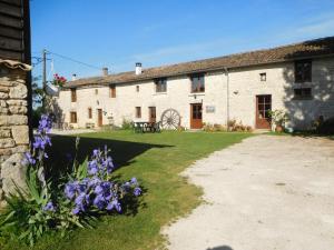 Maisons de vacances Chatenet self catering stone House for 2 South West France : photos des chambres