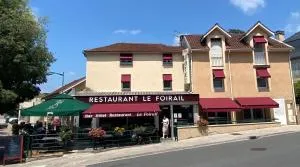 HOTEL LE FOIRAIL - 拉卡佩勒-马里瓦勒
