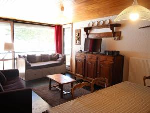 Appartement Chamrousse, 2 pièces, 6 personnes - FR-1-549-41