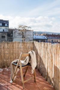 RelaxLoft Living At A Light-Filled City Escape