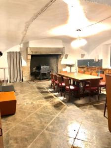 Hotels Hotel Particulier CHATEAU DES MARAIS Proximite et vue sur le Lac de Grand lieu : photos des chambres