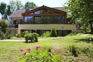 拉罗斯戴斯唯特斯酒店 - Coutevroult