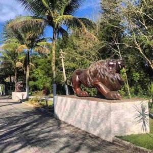 Casa de praia em condomínio fechado Juquei