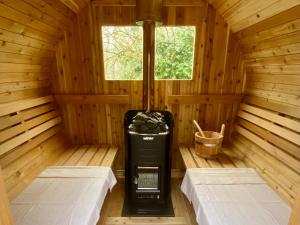 Charming house in the woods with private wellness