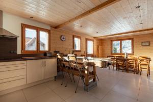 Chalets Les Picaillons - Le Chalet : photos des chambres