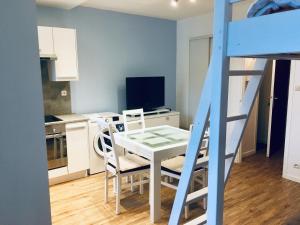 Appartements Agreable studio neuf avec vue + parking gratuit : photos des chambres