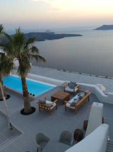 Villa Aura Santorini Greece