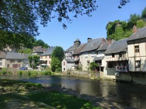 B&B / Chambres d'hotes Les Charrons : photos des chambres