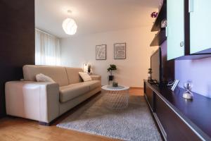 Flexible SelfCheckIns 29 - Zagreb - Garage - Loggia - New - Apartments Repinc