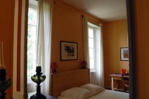 Maisons d'hotes Chateau Le Souley : Chambre Familiale avec Salle de Bains Privative