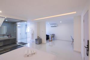 Best Price on The White Hotel By Charoensri (SHA Extra Plus) in ...