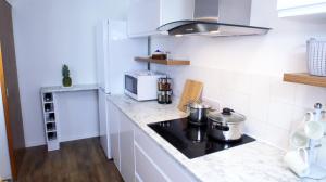 FREE parking, Central Location,1 Bedroom Apartment near Tattersalls