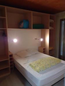 Maisons de vacances Maison RONCE LES BAINS : photos des chambres