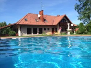 Pensjonat u Alexa - Pomiechówek