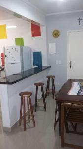Guarujá, apto a 150 metros da praia - Enseada