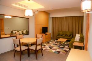 Ayla Ibri Hotel & Mall