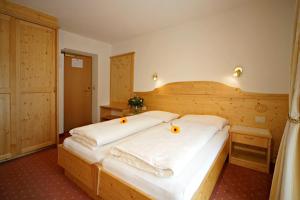Superior Double or Twin Room with Mountain View room in Garni Reutlingen