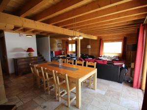 Chalets Chalet Hauteluce, 7 pieces, 12 personnes - FR-1-293-55 : photos des chambres