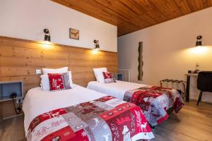 Hotels Logis Le Vernay : Chambre Double ou Lits Jumeaux