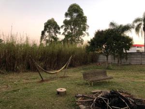 Casa de Campo- no bosque c lareira elétrica