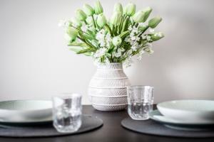 LouLous Central Apartment with cosy balcony