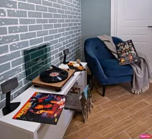 Bohemia Apartment at Italian Boulevard - Odessa Glavnaya Passazhirskaya