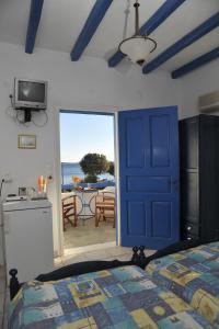 George's beach studios Aliki Paros Paros Greece