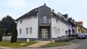 MISLENY HOME - Hásságy