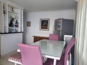 Apartamento con VISTA AL MAR, A una cuadra de la PLAYA. Piso 16