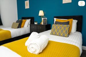 The Marina View by Sambridge Stays