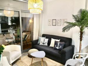 BEACH&POOL, Boutique Apartament with parking, full equipped in Fenals Beach