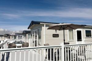 The Sea Breeze - 8 Berth Premium Caravan in Camber Sands