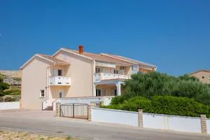 Apartments Tonka - Kustići