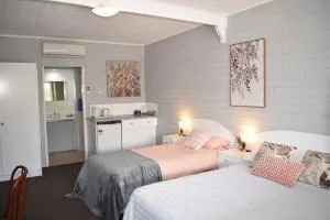 Peterborough Motel - Orroroo