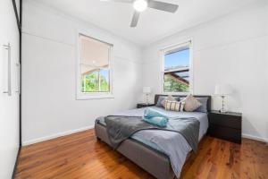 Big Stylish 3 bed house with Free Parking