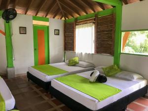 Room in Lodge - Family Cabin With Lake View