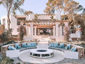 Fully Staffed Sea Front Villa with Private Sommelier - 4hvězdičkové hotely ve městě Moraira